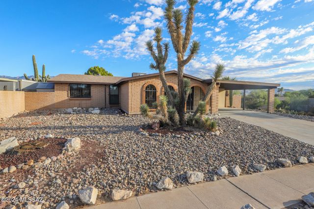 9811 E 5Th Street, Tucson, AZ 85748