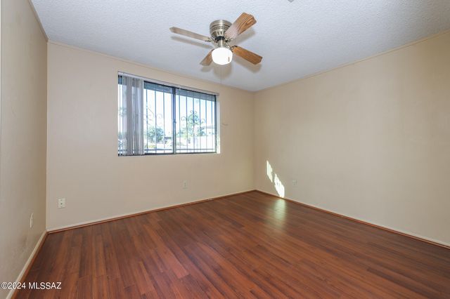 9811 E 5Th Street, Tucson, AZ 85748