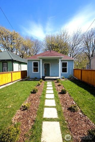 7537 S Dillard Avenue, Concrete, WA 98237