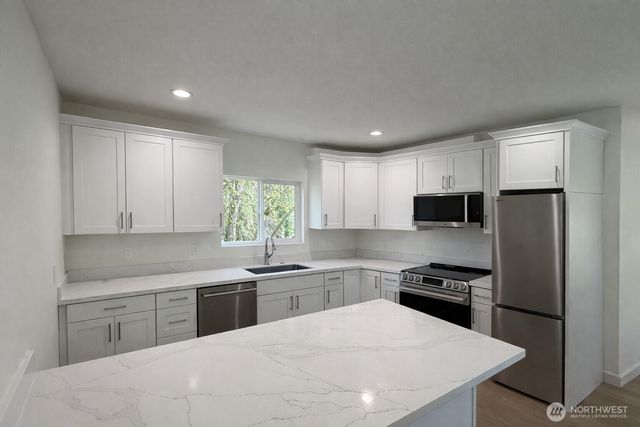 7537 S Dillard Avenue, Concrete, WA 98237