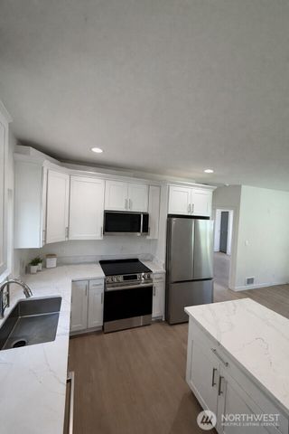 7537 S Dillard Avenue, Concrete, WA 98237