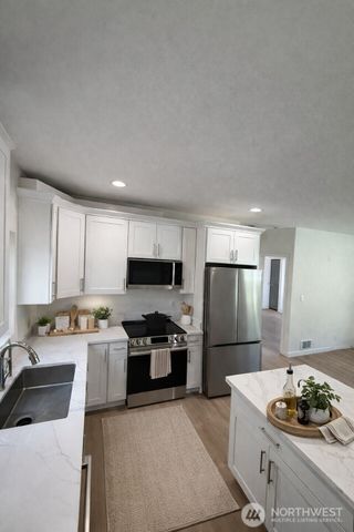 7537 S Dillard Avenue, Concrete, WA 98237