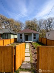 7537 S Dillard Avenue, Concrete, WA 98237