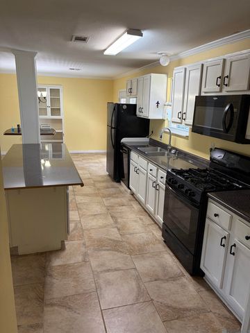 14730 Mora Dr, Baton Rouge, LA 70819