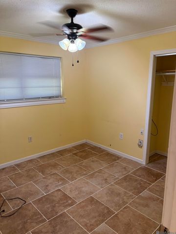 14730 Mora Dr, Baton Rouge, LA 70819