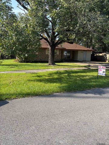 14730 Mora Dr, Baton Rouge, LA 70819