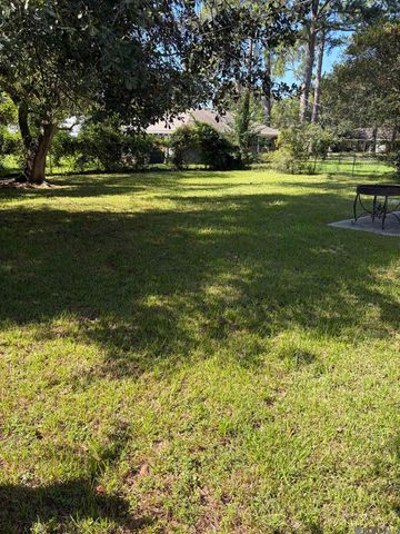 14730 Mora Dr, Baton Rouge, LA 70819