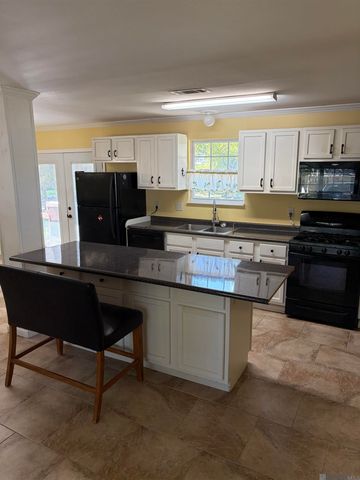 14730 Mora Dr, Baton Rouge, LA 70819
