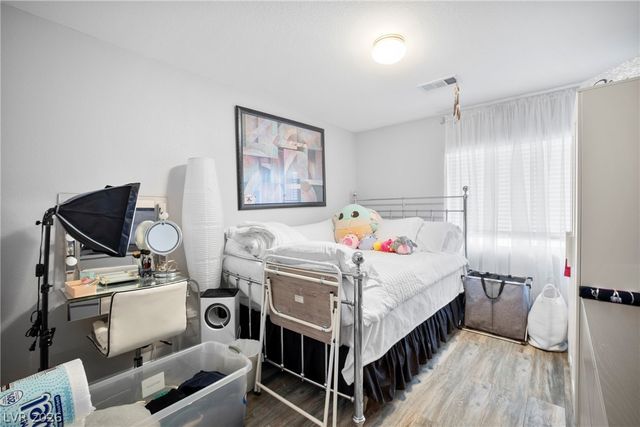 7936 Avalon Mist Street, Las Vegas, NV 89139