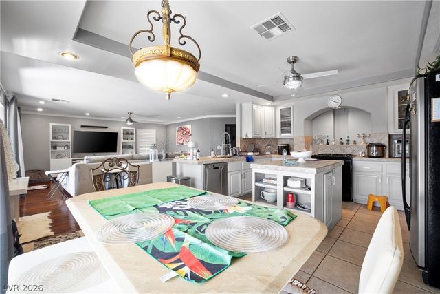 7936 Avalon Mist Street, Las Vegas, NV 89139