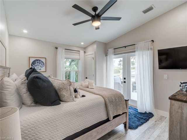 911 North ST, Fort Myers Beach, FL 33931