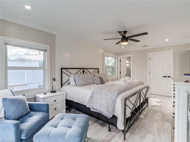 911 North ST, Fort Myers Beach, FL 33931