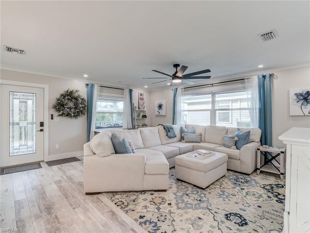 911 North ST, Fort Myers Beach, FL 33931