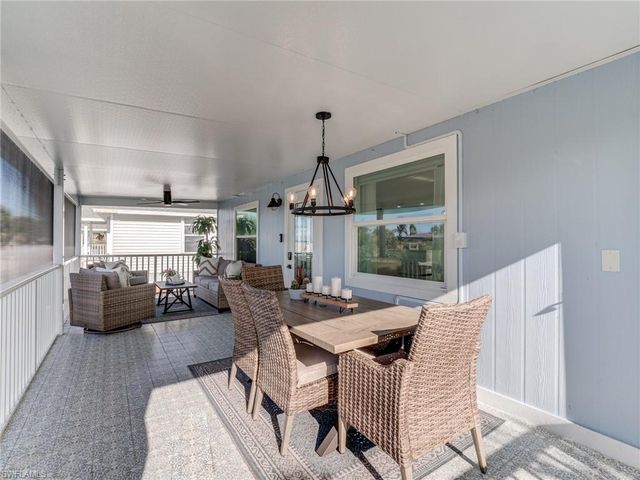 911 North ST, Fort Myers Beach, FL 33931