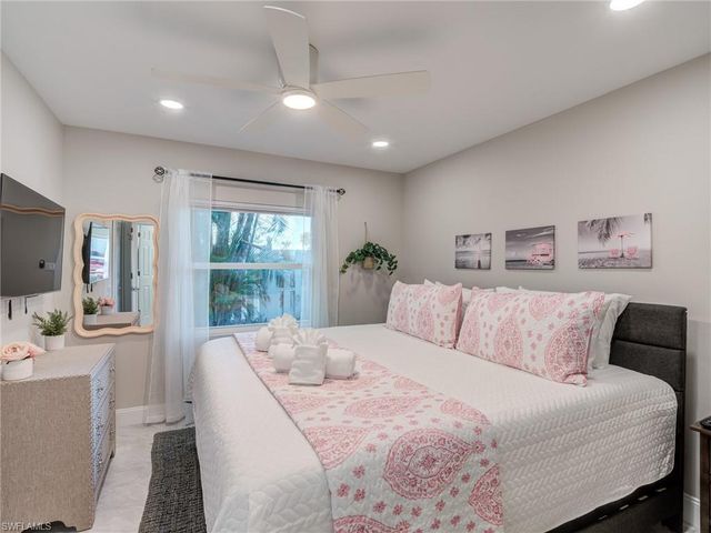 911 North ST, Fort Myers Beach, FL 33931