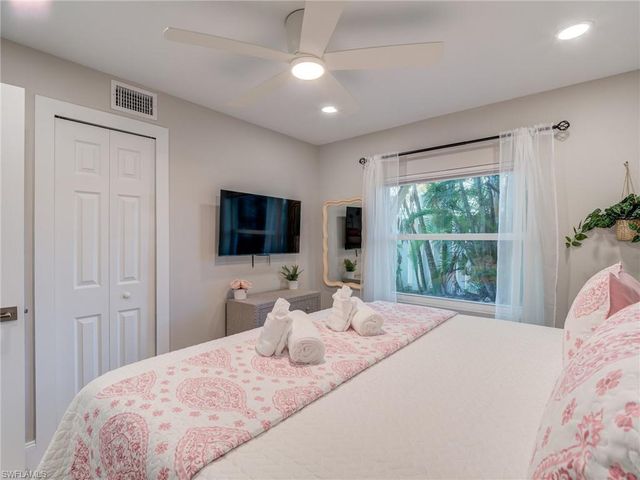 911 North ST, Fort Myers Beach, FL 33931