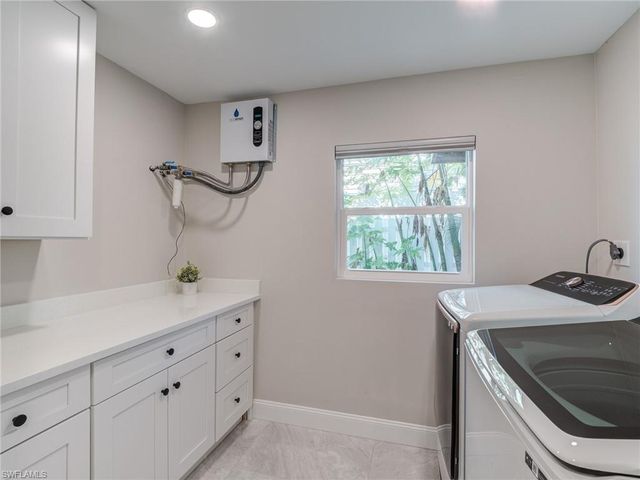 911 North ST, Fort Myers Beach, FL 33931