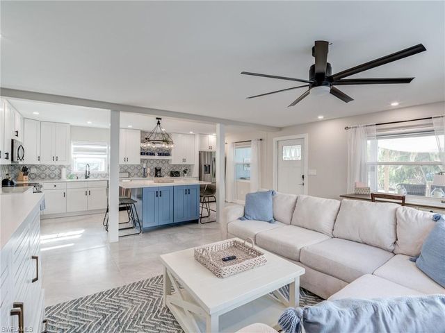 911 North ST, Fort Myers Beach, FL 33931