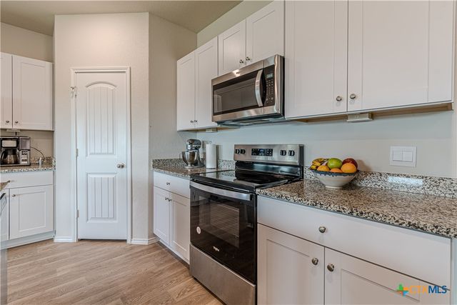 844 Peccary Place, Seguin, TX 78155