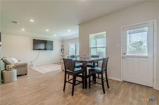 844 Peccary Place, Seguin, TX 78155