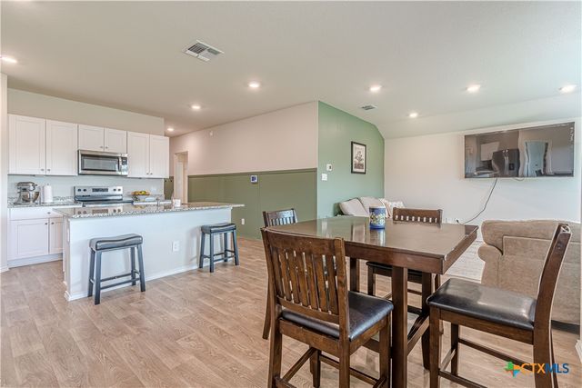 844 Peccary Place, Seguin, TX 78155