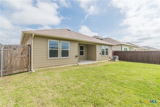 844 Peccary Place, Seguin, TX 78155