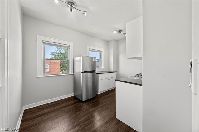 1385 Cranford Avenue 6, Lakewood, OH 44107