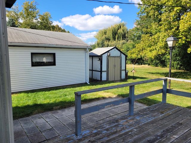 13600 W Honey LANE, New Berlin, WI 53151