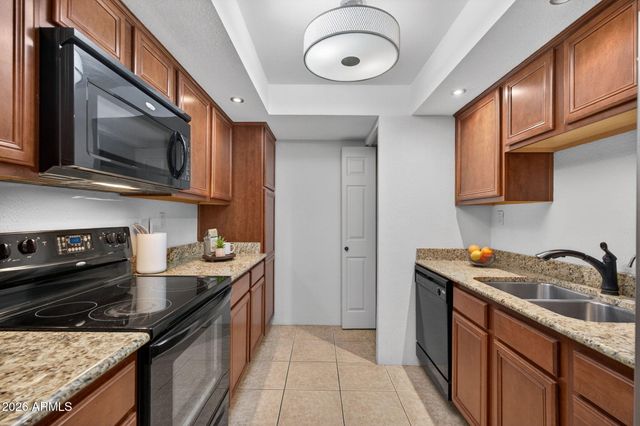 8500 E INDIAN SCHOOL Road 233, Scottsdale, AZ 85251