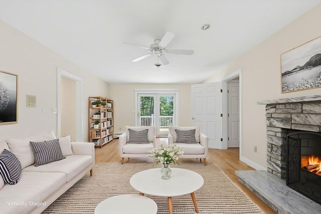 19 Windsor Dr., Foxboro, MA 02035