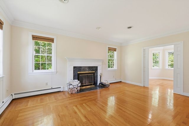 19 Windsor Dr., Foxboro, MA 02035
