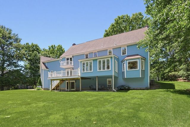 19 Windsor Dr., Foxboro, MA 02035