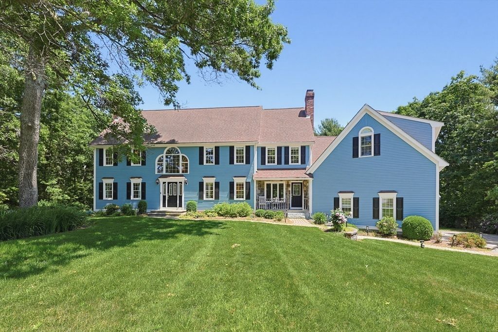 19 Windsor Dr., Foxboro, MA 02035