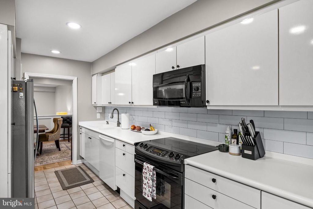 633 E MAIN ST #D5, Moorestown, NJ 08057 — photo 4