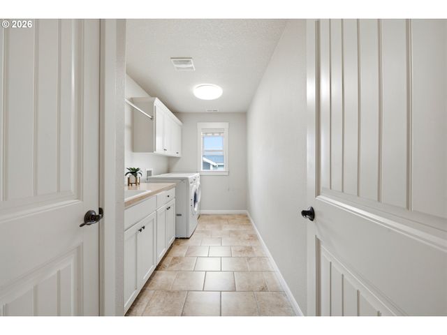 2454 EGRET Ave, Salem, OR 97306