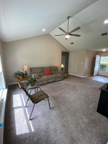 7229 Broadmoor Street, Navarre, FL 32566