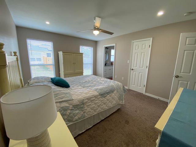 7229 Broadmoor Street, Navarre, FL 32566