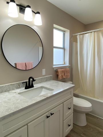 7229 Broadmoor Street, Navarre, FL 32566