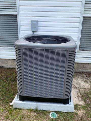 7229 Broadmoor Street, Navarre, FL 32566