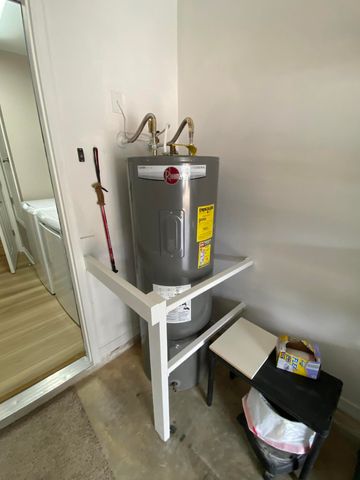 7229 Broadmoor Street, Navarre, FL 32566