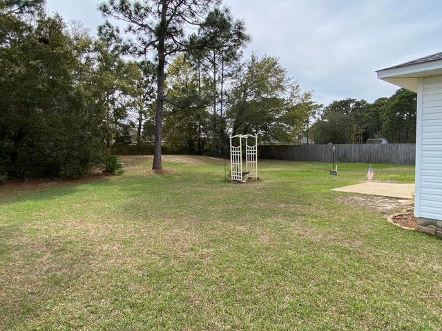 7229 Broadmoor Street, Navarre, FL 32566