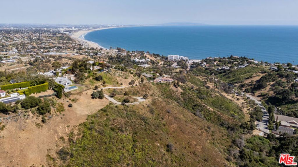 646 Paseo Miramar, Pacific Palisades (los Angeles), CA 90272