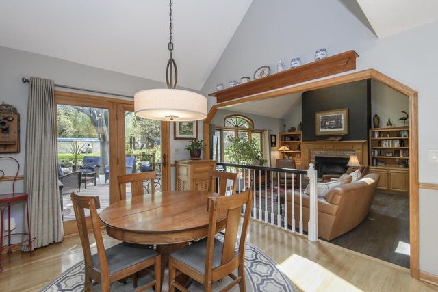 643 Cardiff DRIVE, Hartland, WI 53029
