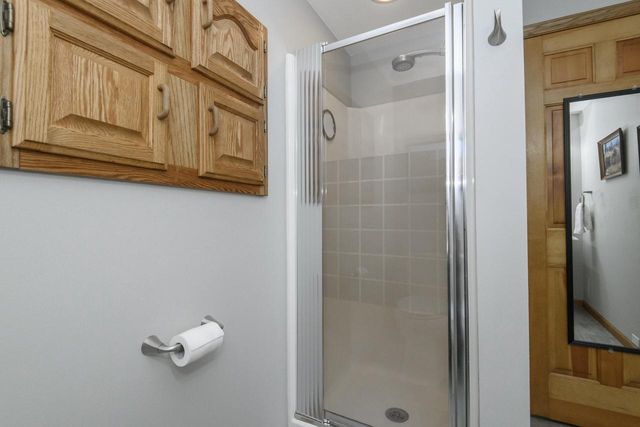 643 Cardiff DRIVE, Hartland, WI 53029