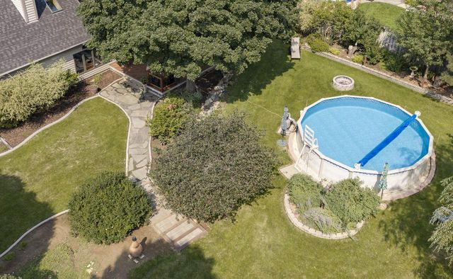 643 Cardiff DRIVE, Hartland, WI 53029