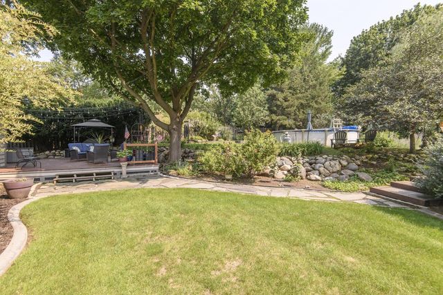 643 Cardiff DRIVE, Hartland, WI 53029
