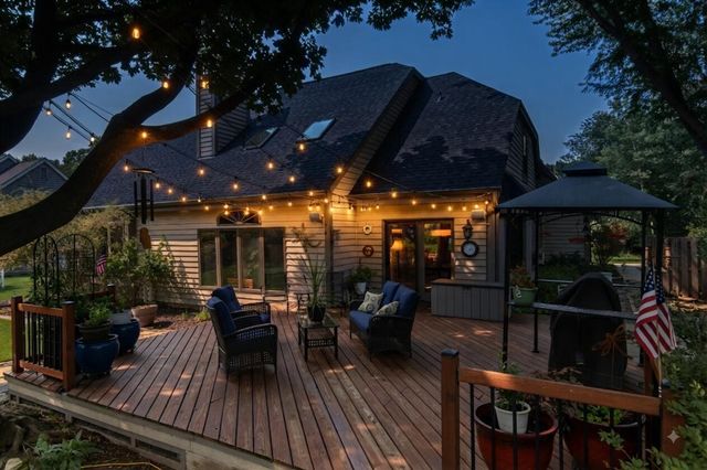 643 Cardiff DRIVE, Hartland, WI 53029