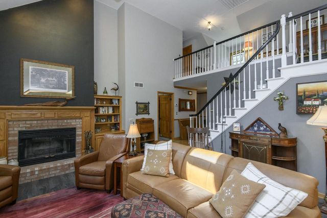 643 Cardiff DRIVE, Hartland, WI 53029