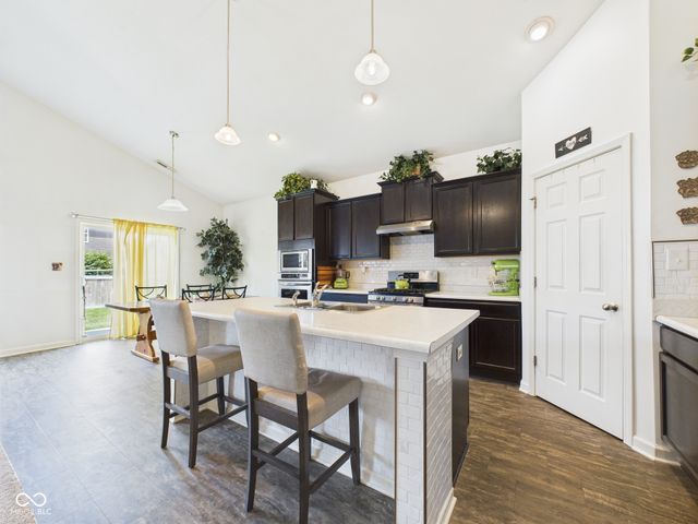 1666 Huntzinger Boulevard, Pendleton, IN 46064