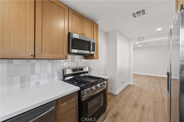 467 W Orangethorpe, Fullerton, CA 92832